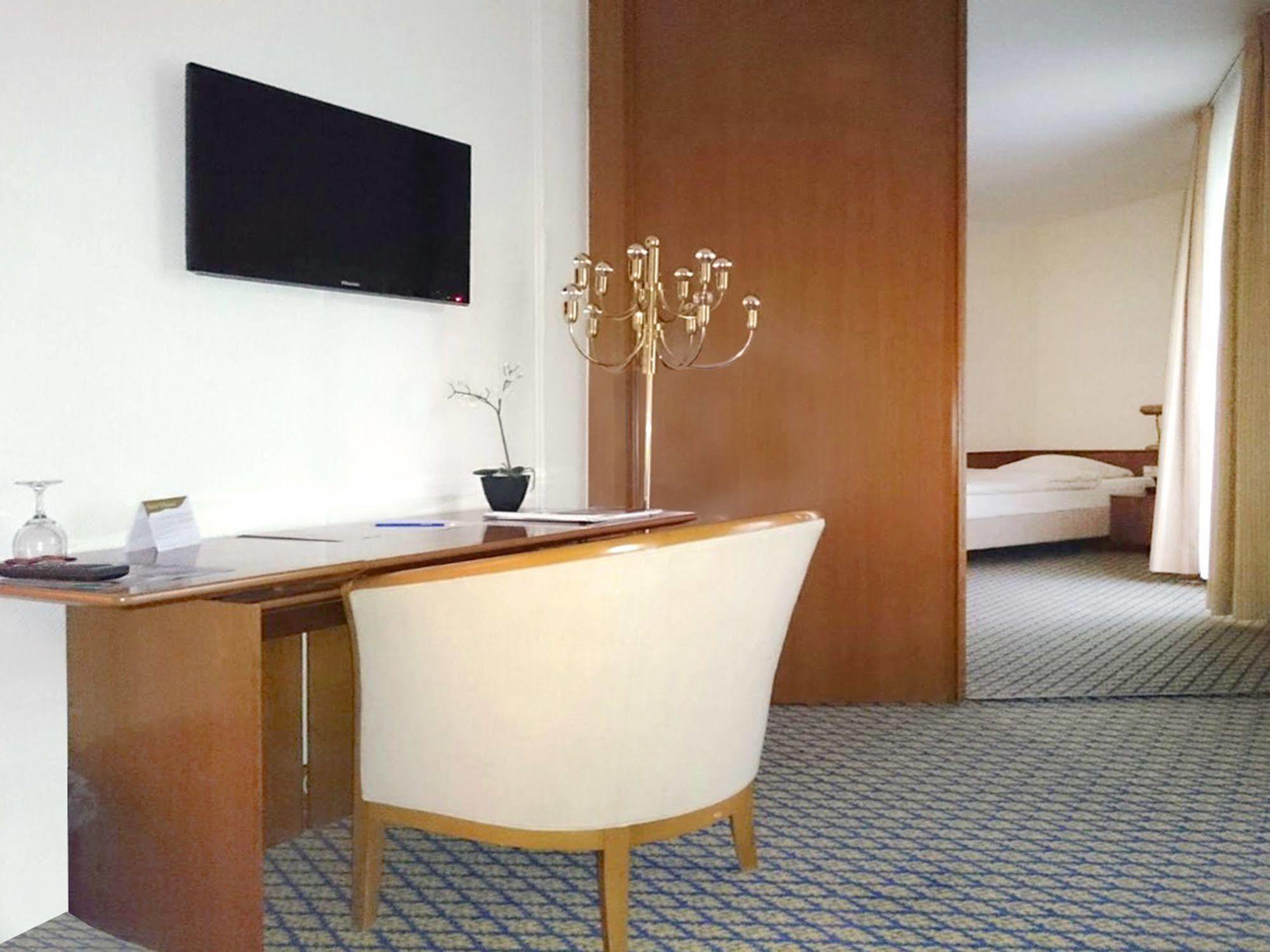 Seehotel Am Tankumsee Isenbüttel Εξωτερικό φωτογραφία