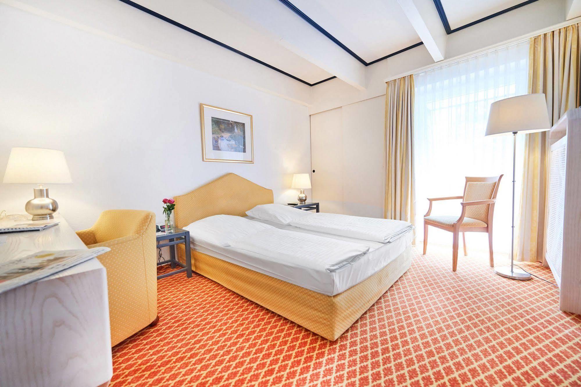 Seehotel Am Tankumsee Isenbüttel Εξωτερικό φωτογραφία